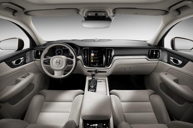 VOLVO S60,T8 twin engine r-design awd - Prix Maroc