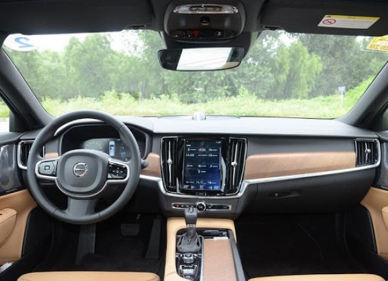 VOLVO S90,Recharge t8 awd inscription - Prix Maroc