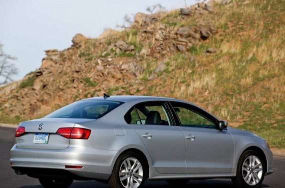 VOLKSWAGEN JETTA,1.6 tdi premium bva - Prix Maroc