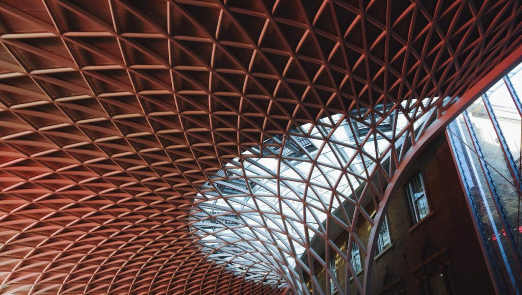 تجمع سحب سامة تحاصر 160 ألف شخص في منازلهم: ماذا يحدث؟