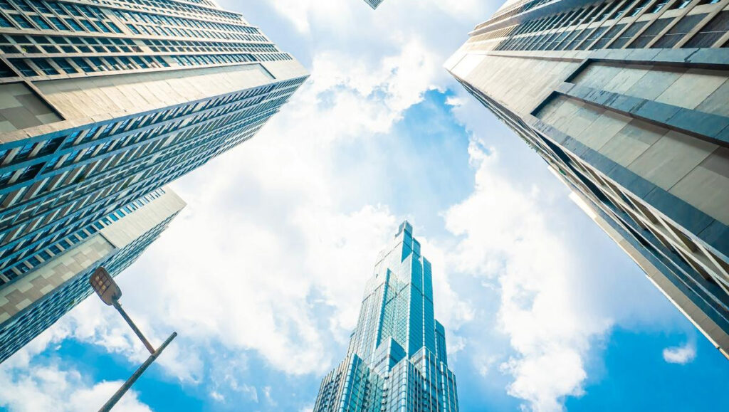 تخرج دفعة ثانية من نظام المسارات: لحظات مميزة وآفاق جديدة!