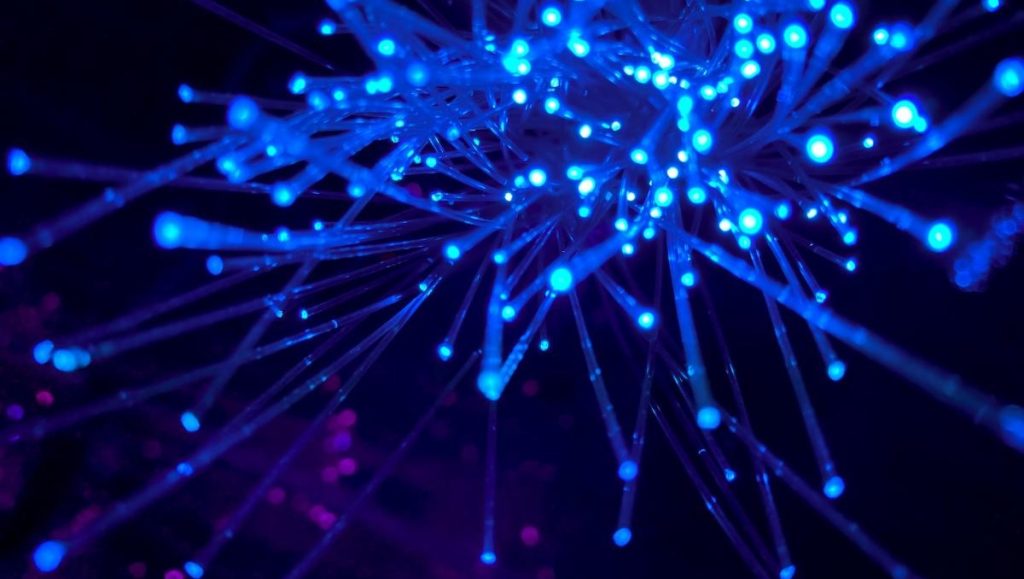 الشهري: كيف يواجه العاصفة العالمية؟