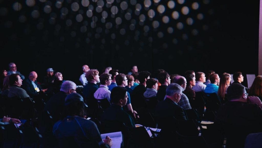 التخطيط والتحوّط المالي: محاضرة مثيرة من تنظيم مُتمم